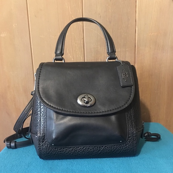 coach faye convertible backpack